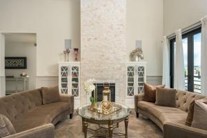 Ultra Luxury Loft With A Fireplace In The Rooftop In RiNo