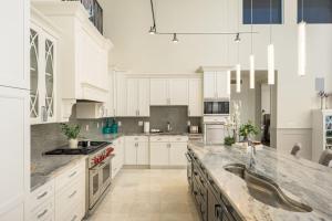 Ultra Luxury Loft With A Fireplace In The Rooftop In RiNo