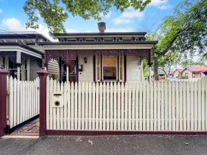Flemington Escape with private rooftop area