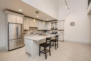 Luxury Loft With Skyline Viwes In RiNo