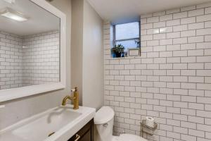 Guest Suite With Kitchenette And A 5 star Location