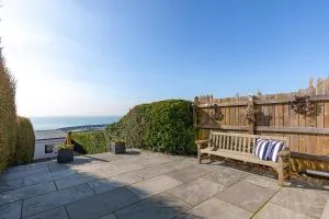 Wave Watcher- 4 Bed Sea View Home - Ovingdean