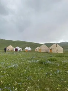 Son-Kul Dream Yurts - Bagysh