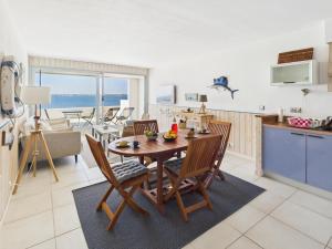 -TE MOANA- Beau T2 Bis surplombant la mer avec parking