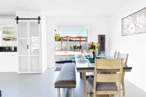 Poolside & Game Room Fun Near Hard Rock & Beach