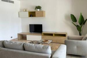 2BR Apartment with Beach Club