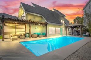 Aqua Dreams - Pet Friendly Heated Private Pool
