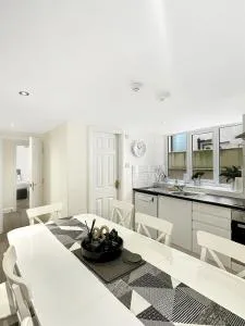 Granada Apartments Queen's Promenade - Bispham