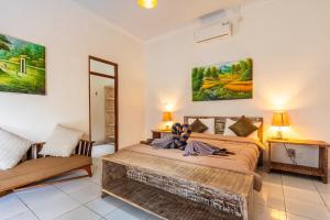 Just a 3 min stroll to the Seminyak beach