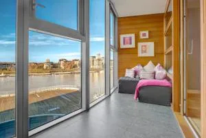 Cozy 1-Bed Flat with Gym Access & Charming Vibe - London