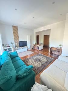 4M Apartment