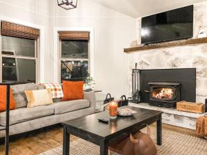 NEW_Remodeled Cozy Mountain Getaway