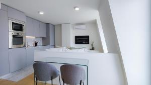 Amazing Stylish Studio Apt w AC Balcony Elevator