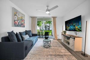 Elegant 1BR Retreat with Pool Gym Tennis Court