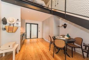 Intendente Prime Studio by Hosty