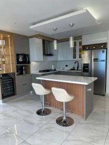 A resort style apartment with ocean views with two bedrooms