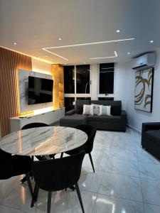 A resort style apartment with ocean views with two bedrooms