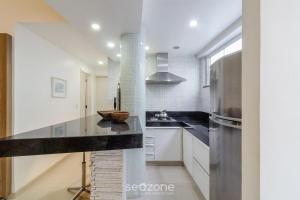 Apto térreo a 5min da Praia do Forte EMA101