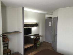 Hotels Hotel Marjolaine : photos des chambres