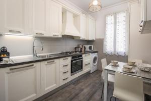 Appartements MASSENA - Agreable 3 pieces - Plein coeur de Menton : photos des chambres