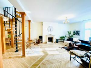 Penthouse with Private Rooftop