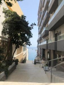 Turquoise house of Agios Nikolaos