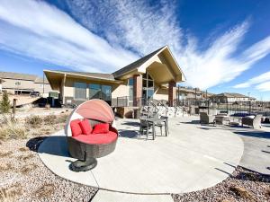 Stylish new home close to downtown