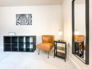 Stylish new home close to downtown