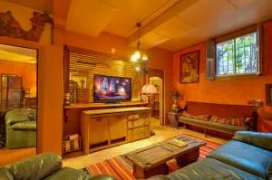 6 Mi to Dtwn Portland Historic Apt Near Trails! - 密尔沃基
