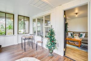 Oregon Vacation Rental about half Mi to Santiam River!