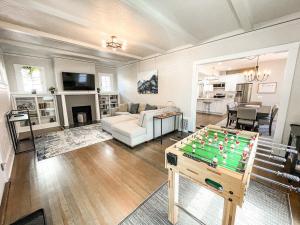 Stunning remodeled Downtown dream home