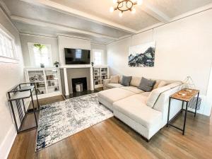 Stunning remodeled Downtown dream home