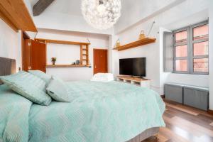 Oakmoon House