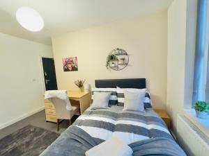 Room 3 Shared House in L7