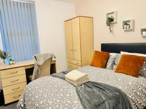 Room 3 Shared House in L7