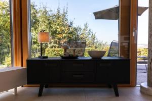 Ferienhaus hoch über dem Taubertal mit fantastischem Weitblick, Dachterrasse, 2000m2 großem Grundstück und Kamin