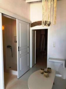 Milos Heritage Home 1883