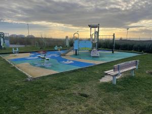 Campings Mobil home au bord de la mer, vue sur la mer camping de la falaise a Equihen-Plage : photos des chambres