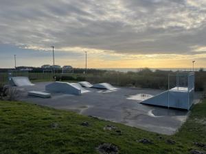 Campings Mobil home au bord de la mer, vue sur la mer camping de la falaise a Equihen-Plage : photos des chambres