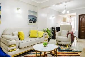 Modern chic stay near yaya centre