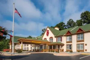 Red Roof Inn & Suites Stafford, VA - 邓弗里斯