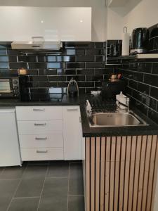 Appartements Le Vauban, Charmant studio 5 minutes du Chateau : photos des chambres