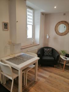 Appartements Le Vauban, Charmant studio 5 minutes du Chateau : photos des chambres