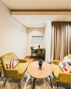 Love on Park by Dajosha bookings