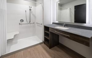 Queen Room - Hearing & Mobility Accessible - Roll In Shower room in My Place Hotel-Phoenix West/Buckeye AZ