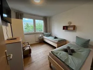Wohnung für 3 bis 5 Gastarbeiter, Monteure, Durchreisende - Nietleben