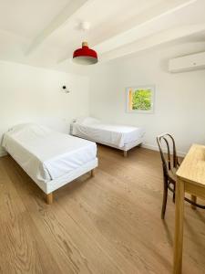 Villas Grande maison de famille renovee, vue sur Sainte Victoire : photos des chambres