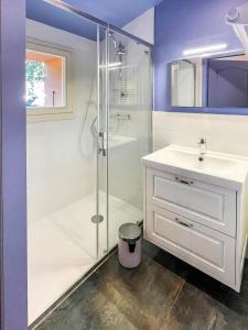 Villas Grande maison de famille renovee, vue sur Sainte Victoire : photos des chambres