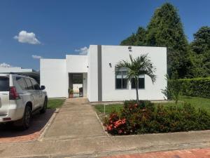 Beautiful house,Carmen de Apicalá