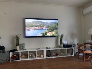 Captains 2-Bedroom Suite in Athens Nea Smyrni